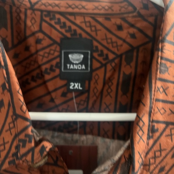 Tanoa Hawaii Button Up Shirt - Picture 3 of 5